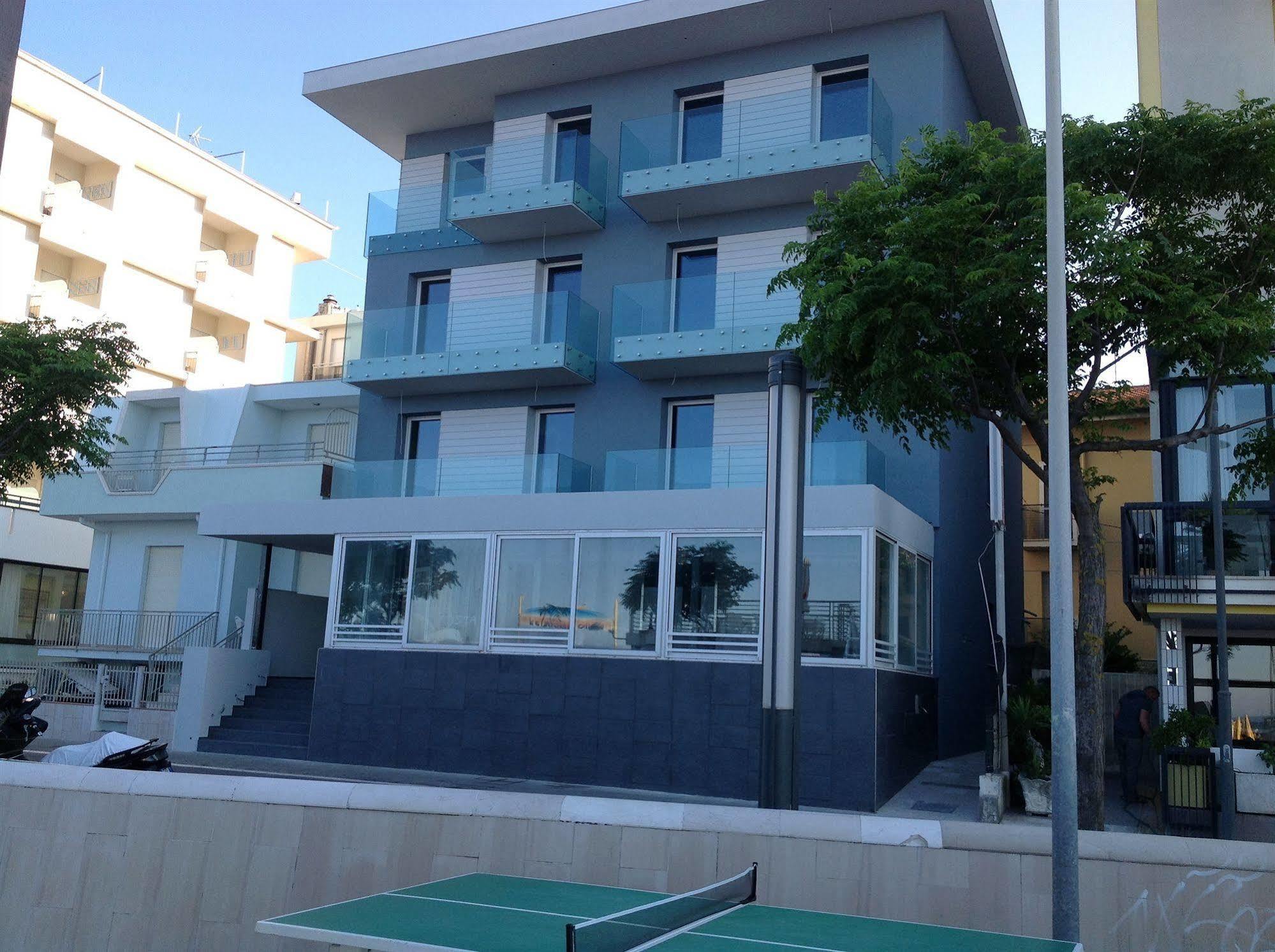 Bell Suite Hotel بيلاريا-إيجيا مارينا المظهر الخارجي الصورة