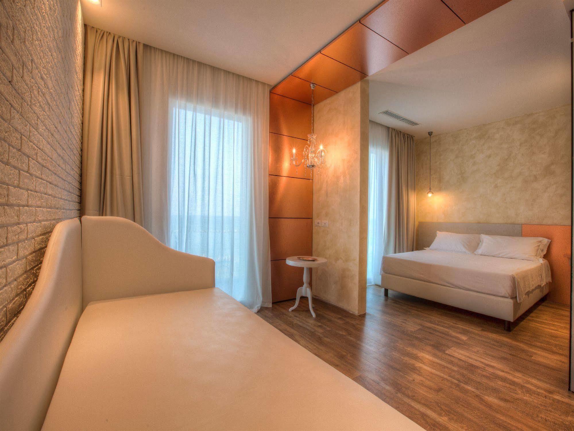 Bell Suite Hotel بيلاريا-إيجيا مارينا المظهر الخارجي الصورة