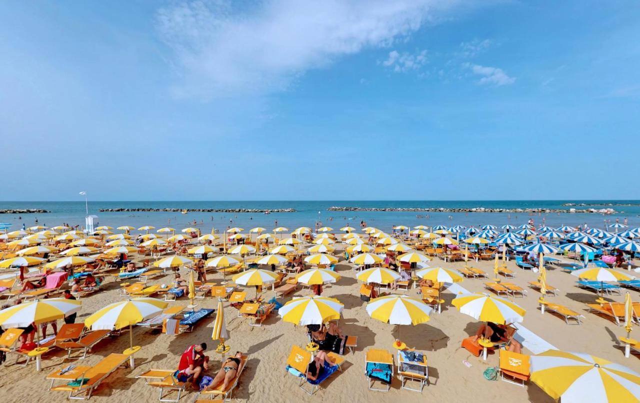Bell Suite Hotel بيلاريا-إيجيا مارينا المظهر الخارجي الصورة